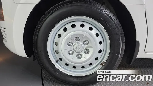 Hyundai Staria 2021 thumb 5