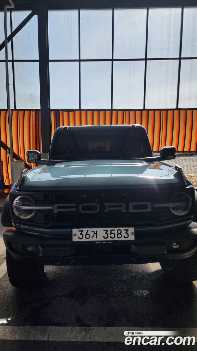 Ford Bronco 2022 thumb 3