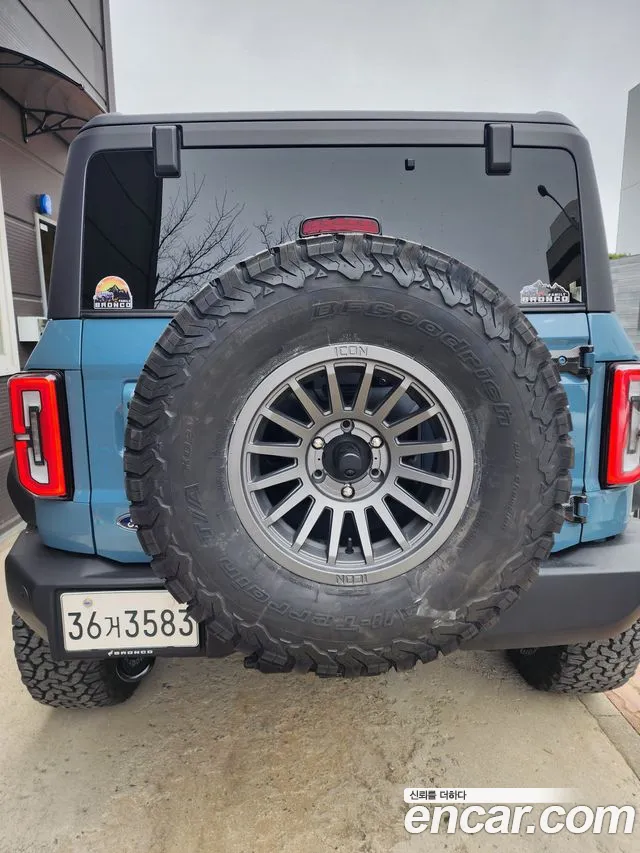 Ford Bronco 2022 thumb 4