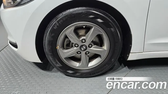 Hyundai Avante 2016 thumb 5