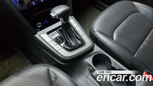 Hyundai Avante 2016 thumb 9