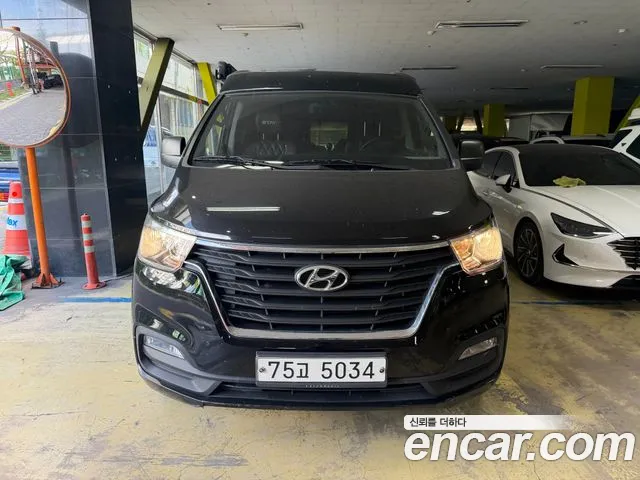 Hyundai Starex 2020 thumb 2