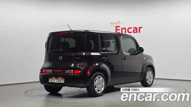 Nissan Cube 2013 thumb 2