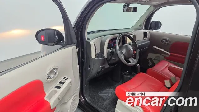 Nissan Cube 2013 thumb 10