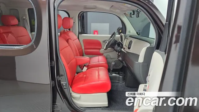 Nissan Cube 2013 thumb 11