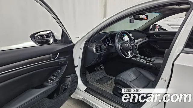 Honda Accord 2018 thumb 10