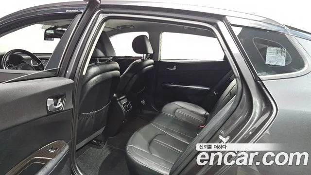 Kia K5 2017 thumb 11