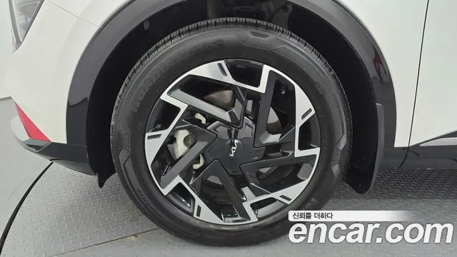 Kia Sportage 2023 thumb 5