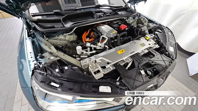 BMW iX 2023 thumb 6