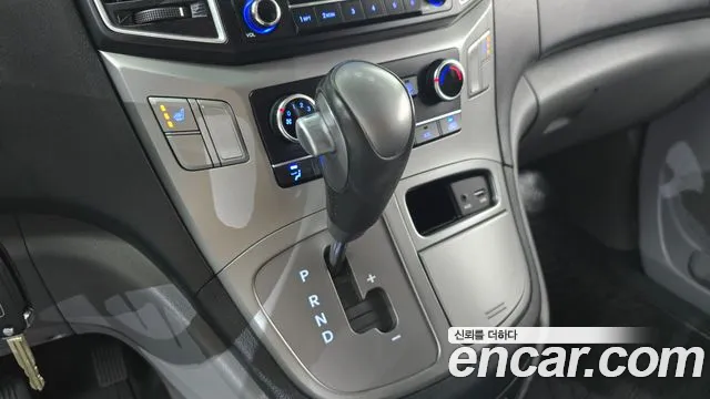 Hyundai Starex 2021 thumb 8