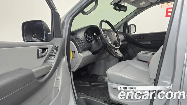Hyundai Starex 2021 thumb 9