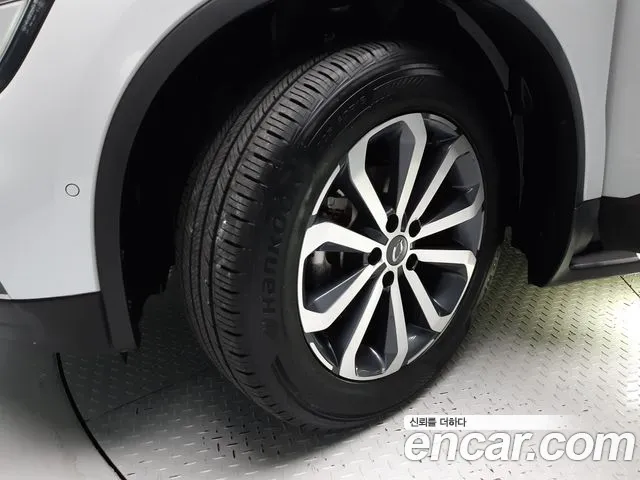 Renault-KoreaSamsung Koleos 2019 thumb 5