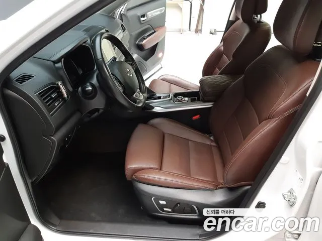 Renault-KoreaSamsung Koleos 2019 thumb 10