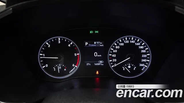 Hyundai Santa Fe 2018 thumb 8