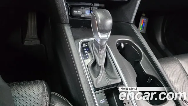 Hyundai Santa Fe 2018 thumb 9