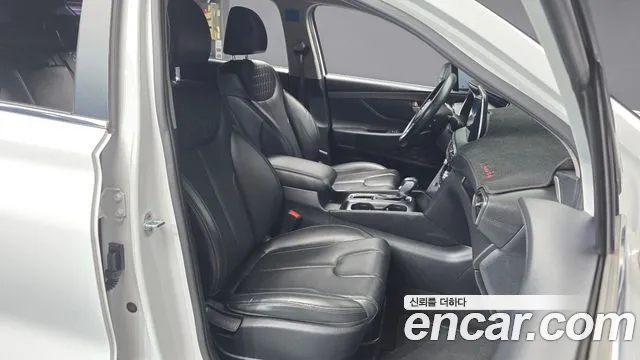 Hyundai Santa Fe 2018 thumb 11