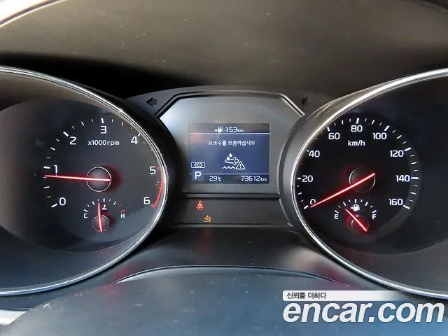 Kia Carnival 2018 thumb 10