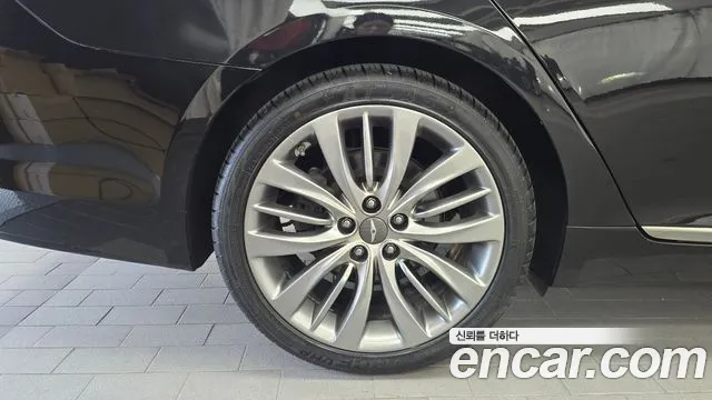 Genesis G80 2018 thumb 5