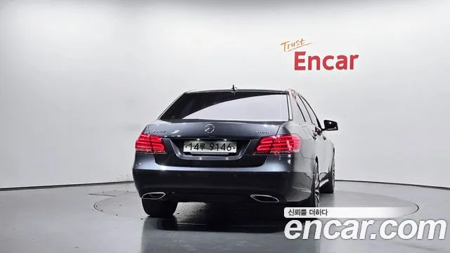 Mercedes-Benz E-Класс 2015 thumb 3