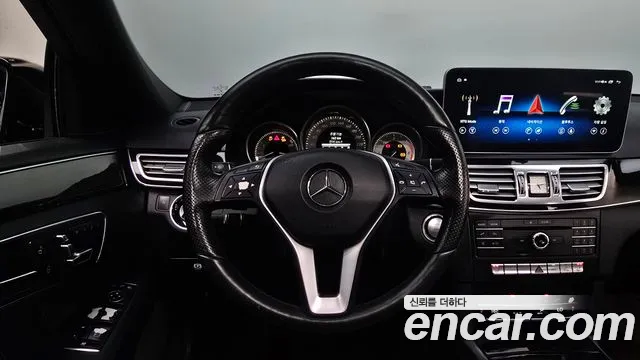 Mercedes-Benz E-Класс 2015 thumb 11