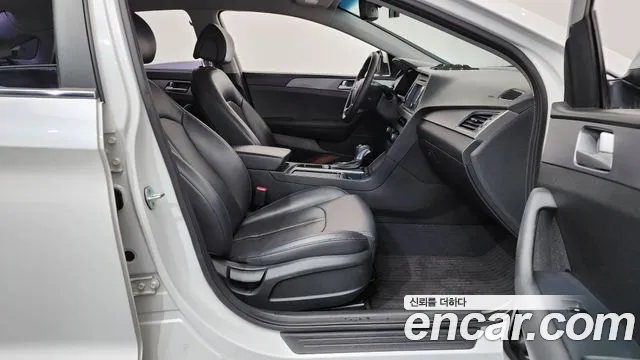 Hyundai Sonata 2016 thumb 11