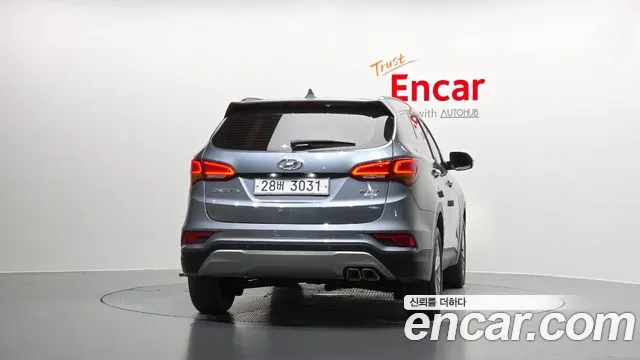 Hyundai Santa Fe 2016 thumb 4