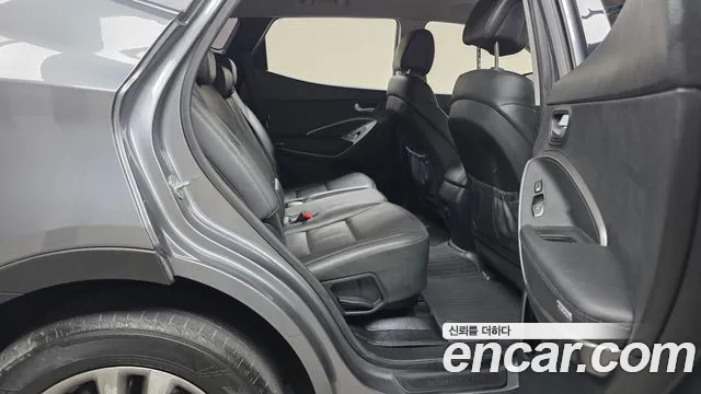 Hyundai Santa Fe 2016 thumb 11