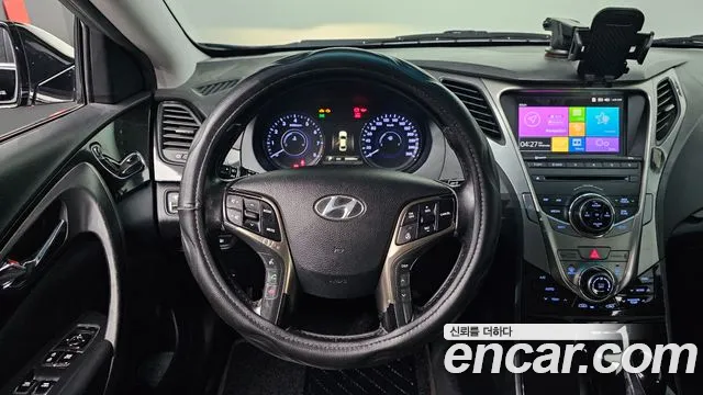Hyundai Grandeur 2012 thumb 12