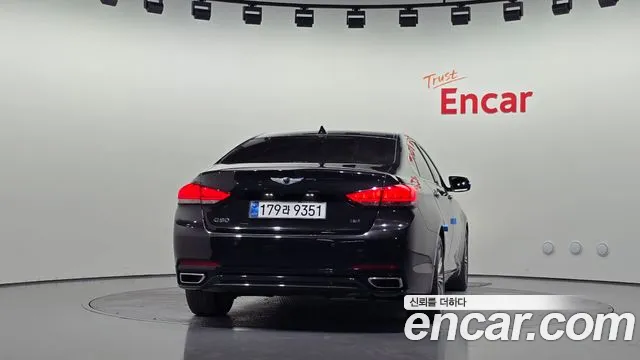 Genesis G80 2019 thumb 4