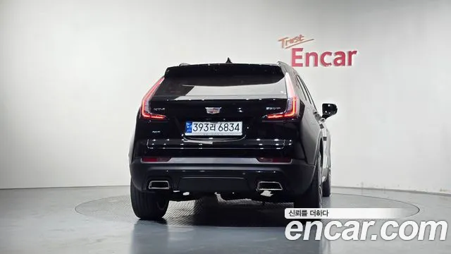 Cadillac XT4 2023 thumb 4