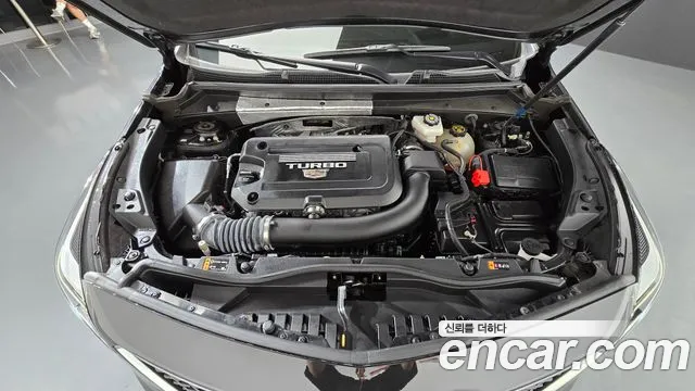 Cadillac XT4 2023 thumb 6