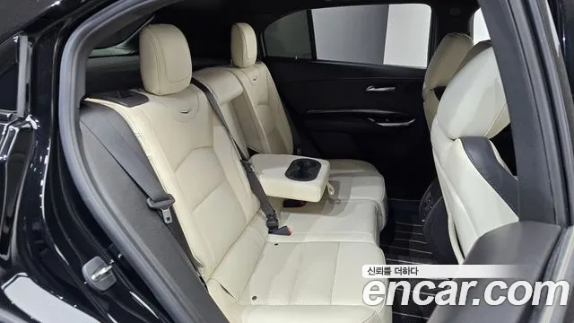Cadillac XT4 2023 thumb 11