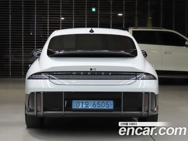 Hyundai IONIQ 6 2024 thumb 4