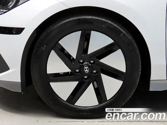 Hyundai IONIQ 6 2024 thumb 5