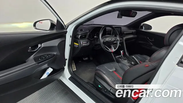 Hyundai Veloster 2018 thumb 10