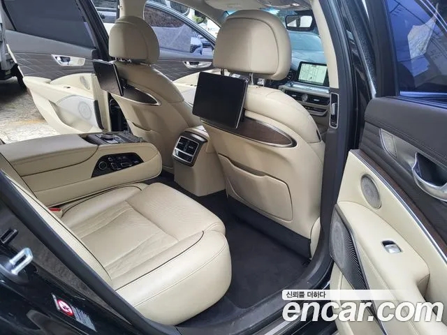 Kia K9 2018 thumb 10