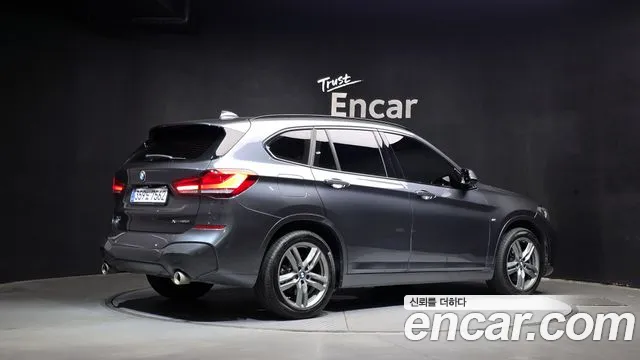 BMW X1 2022 thumb 2