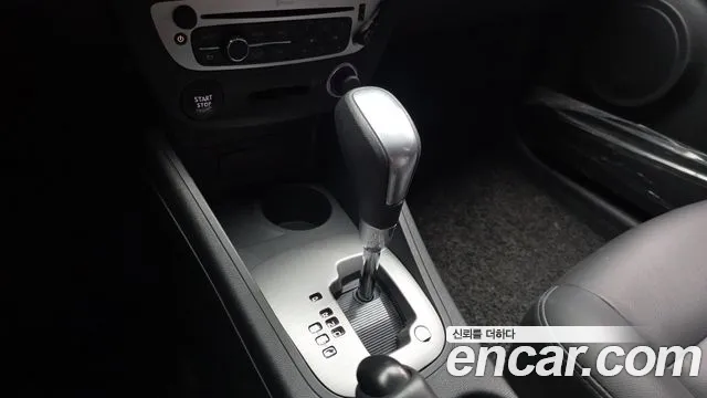 Renault-KoreaSamsung Fluence 2019 thumb 9