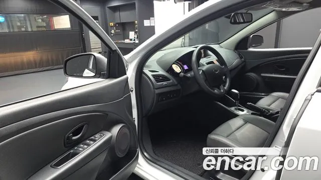 Renault-KoreaSamsung Fluence 2019 thumb 10