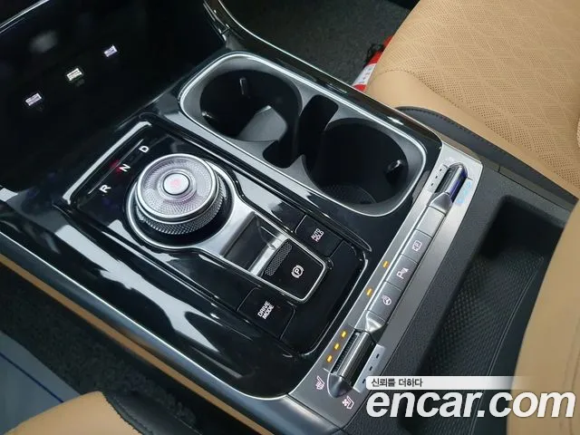 Kia Carnival 2021 thumb 9