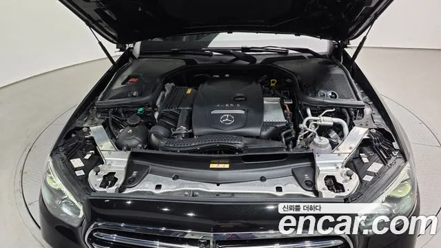 Mercedes-Benz E-Класс 2021 thumb 6