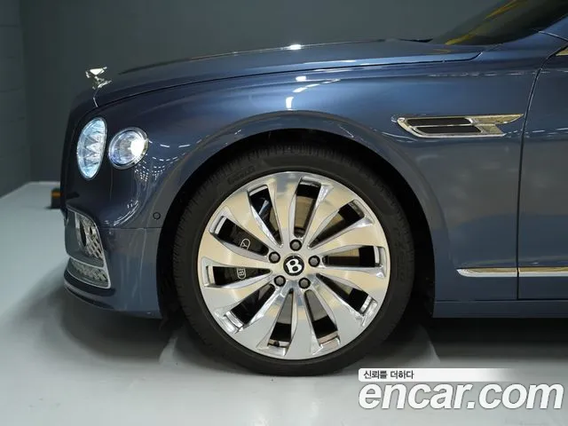 Bentley Flying Spur 2021 thumb 6