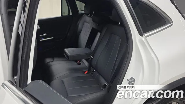Mercedes-Benz EQA 2025 thumb 11