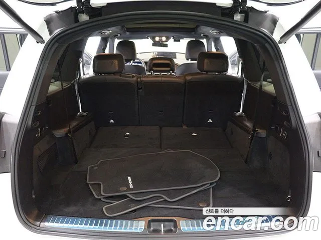 Mercedes-Benz GLS 2025 thumb 5