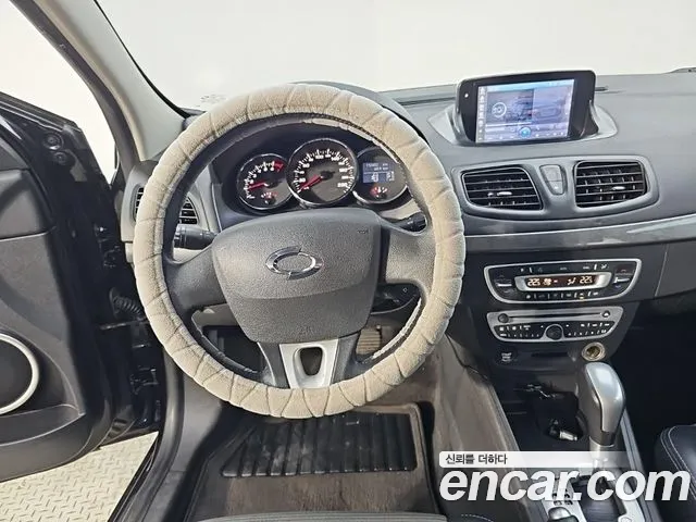 Renault-KoreaSamsung Fluence 2012 thumb 9