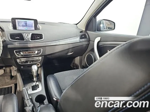 Renault-KoreaSamsung Fluence 2012 thumb 10