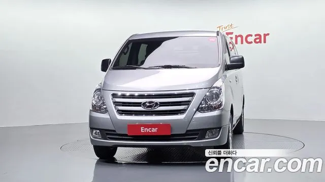 Hyundai Starex 2016 thumb 3
