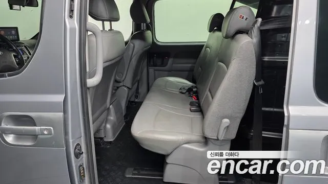 Hyundai Starex 2016 thumb 12