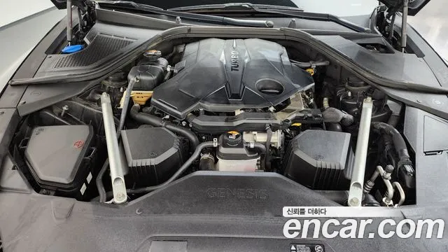 Genesis G80 2022 thumb 6