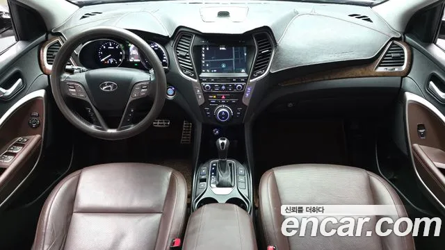 Hyundai Santa Fe 2016 thumb 6